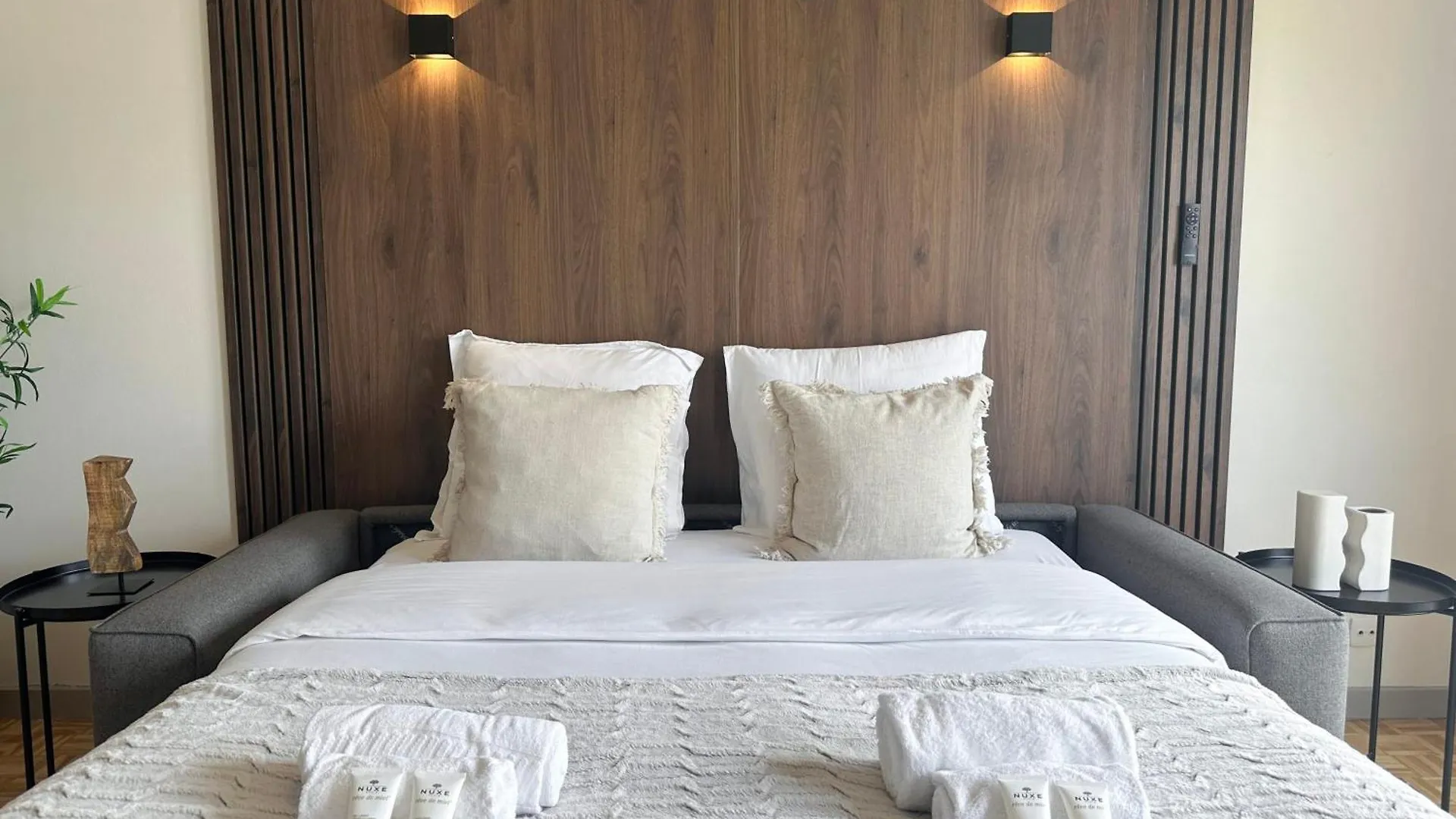 Apartment Brand-New Studio With Eiffel Tower View Paris France
